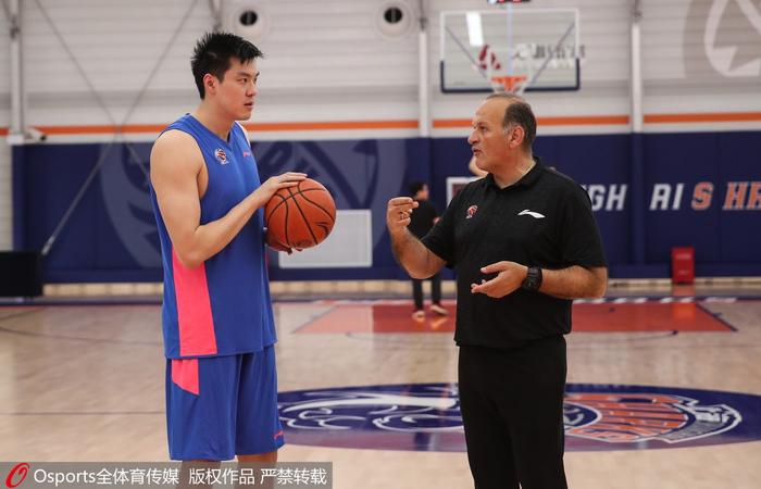 为什么控卫需要掌握多种进攻手段_1